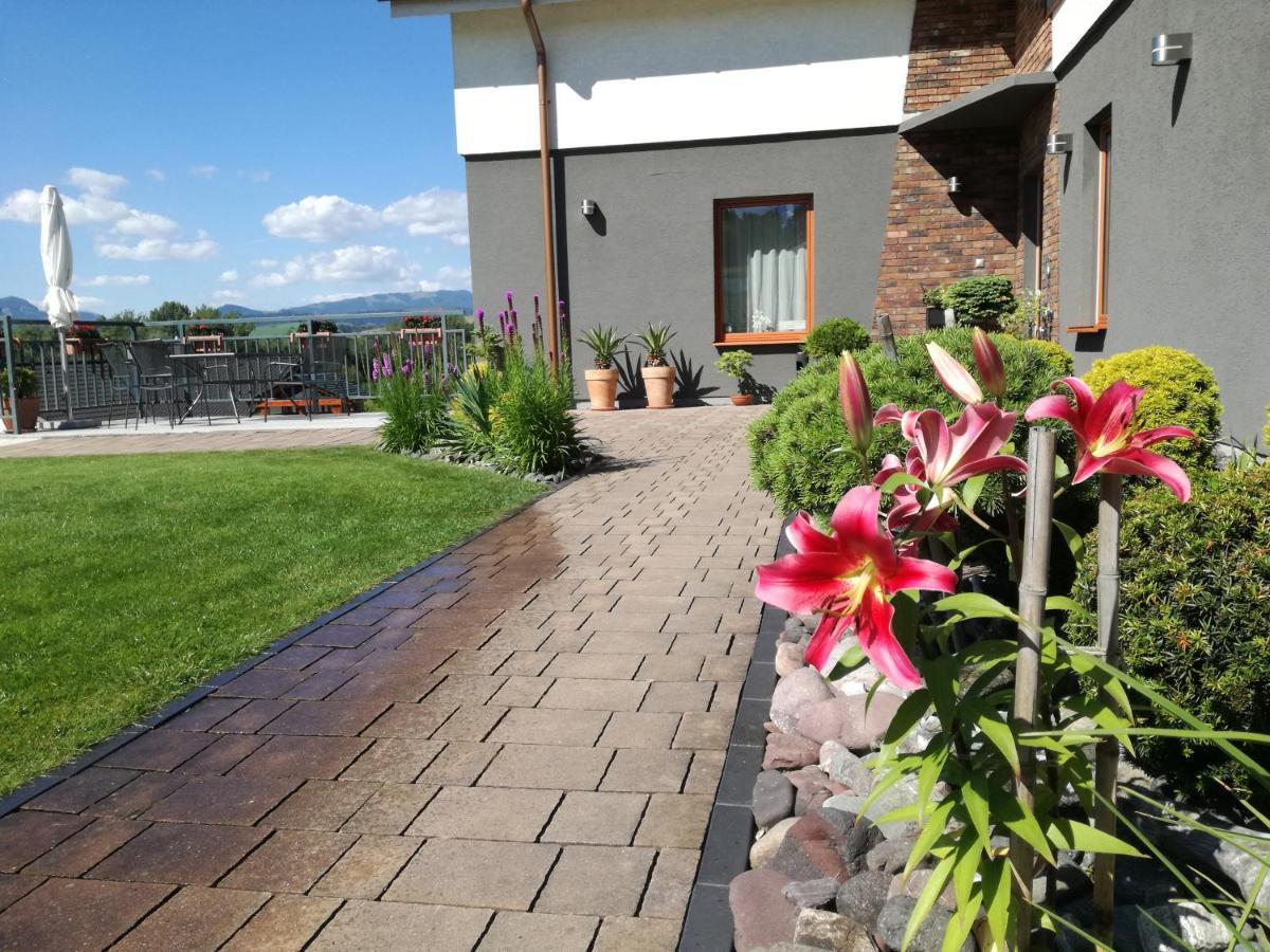 Pension Lunatyk Liptovský Mikuláš Exterior foto